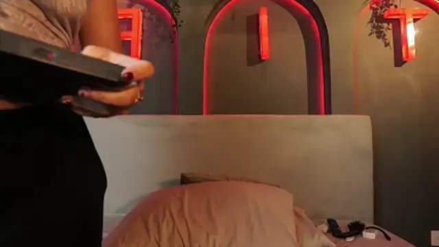 LiliCoxx webcam