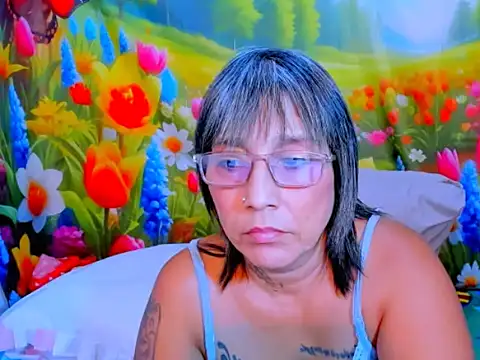 indianroxy webcam