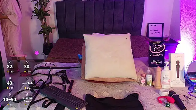 Petite_pepper live cam