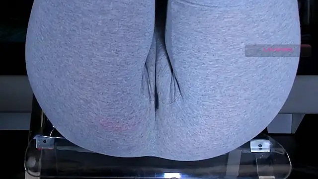 Cameltoe_squirt_inPants webcam