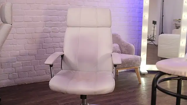 Margo_Pearls webcam