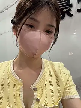 gougou13 live sex cam