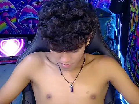 hugekenbigcock webcam