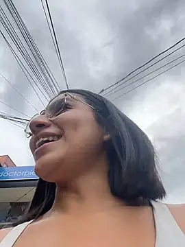 AlyssaRay Latina video chat preview