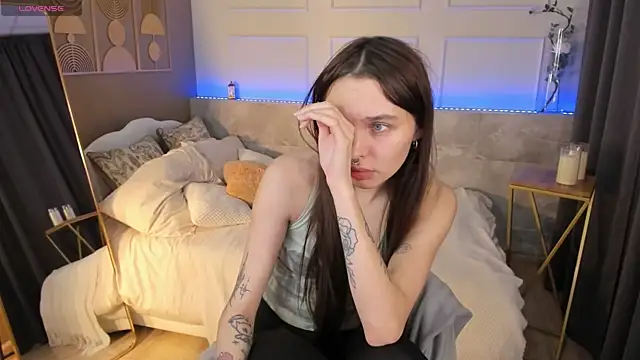 ChloeSunny webcam