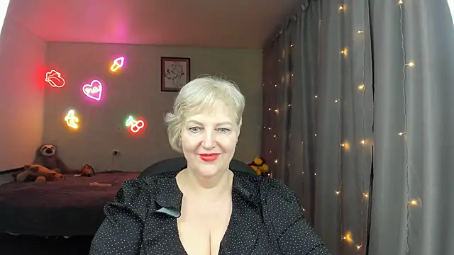 Mary-Leee webcam