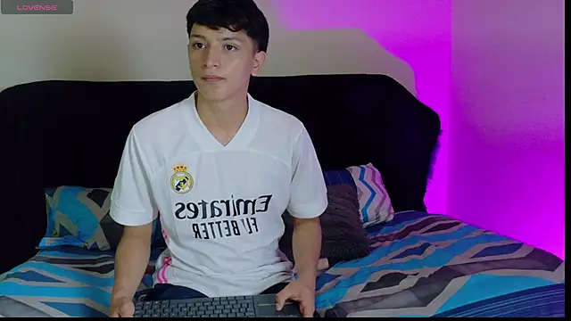 SaNti_ll webcam