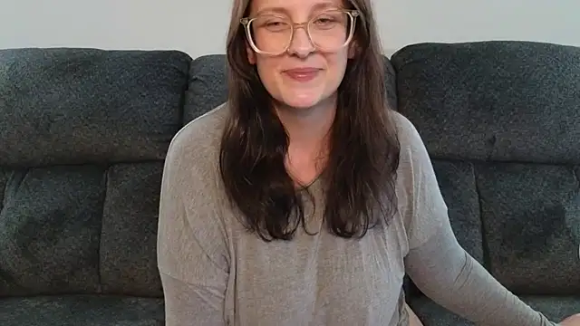 TheBustyHouseWife