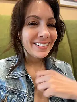 BeautifulMesss webcam