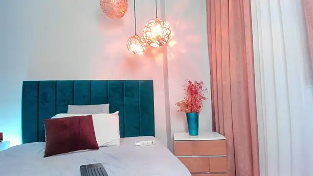 FreyaCameron webcam