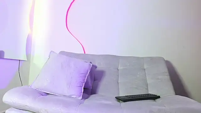 ArohomLester_ webcam