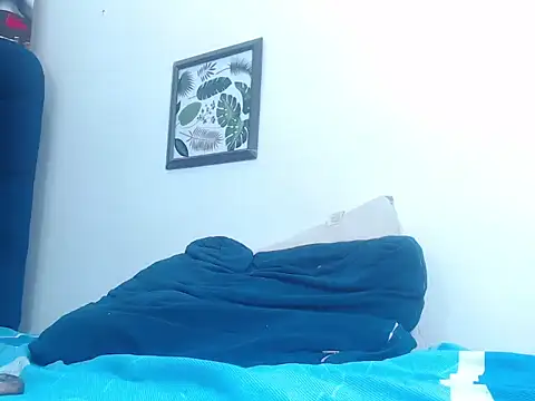 Honeyy_Sweett webcam