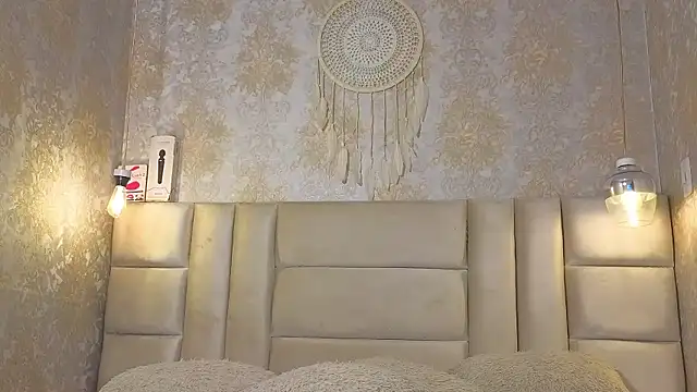 EmilyQueen3x webcam