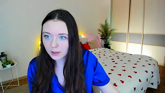 AlluringLookk webcam