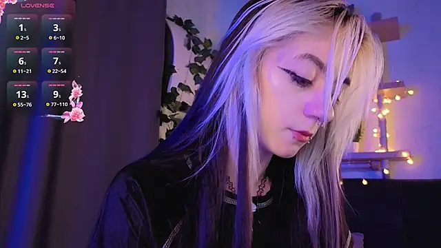 TristaRoht webcam