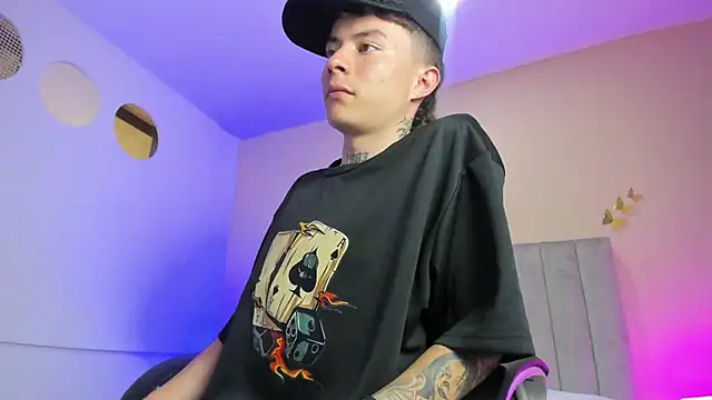 Nascary_Fox webcam