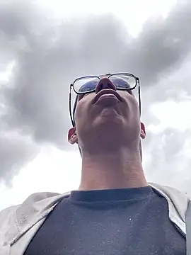 Andres_boy252's live cam
