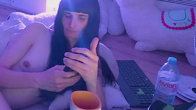 CeriseLapine webcam
