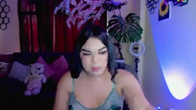 linda_zaam83866 webcam