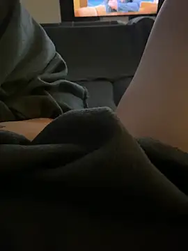 LadyLeni webcam