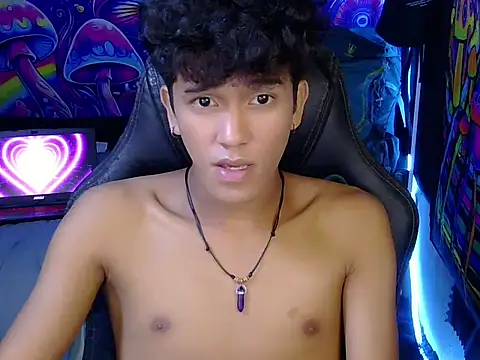 hugekenbigcock webcam
