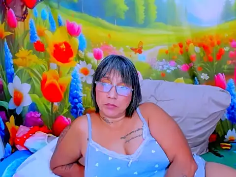 indianroxy webcam