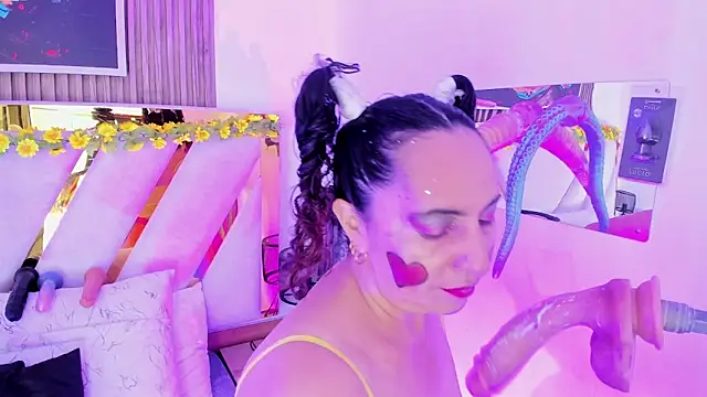 Luna_Naughty1 webcam