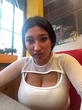 abrill02 (F teen) - Topless