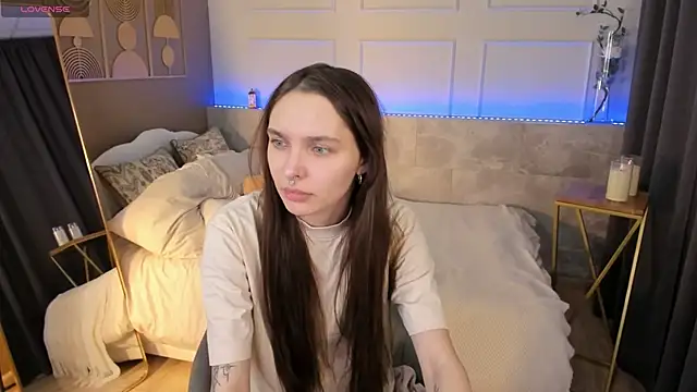 ChloeSunny webcam