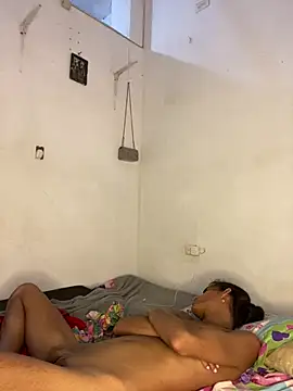 AlexaWarner webcam