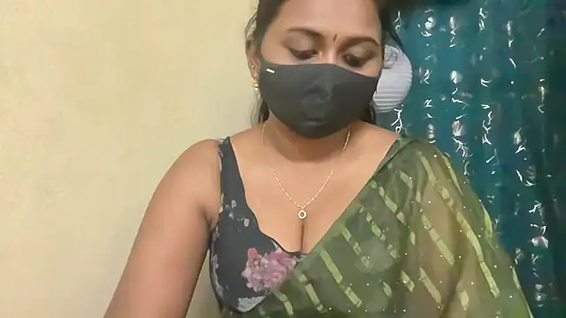 Tanuja-Sexy webcam