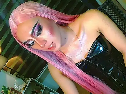 HOLLYWOOD_QUEEN_88 webcam
