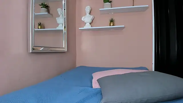 Kat_44 webcam