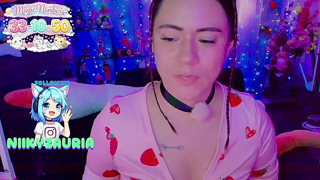 niiky big booty webcam model