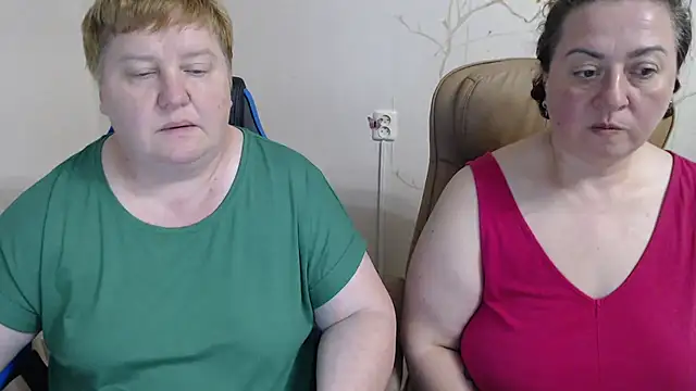 Lindy-Jeanie webcam