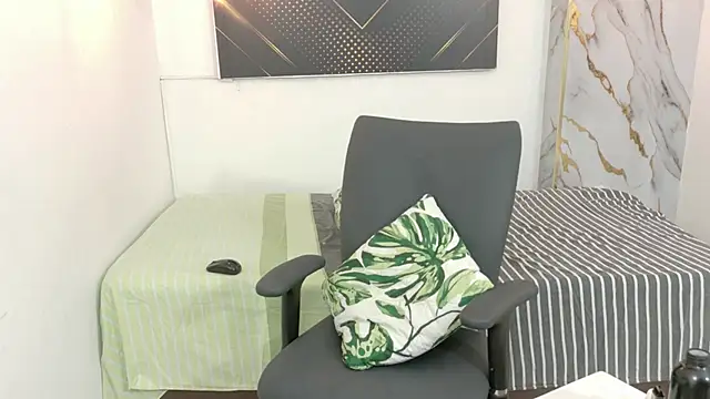GoldenDesireX_ webcam