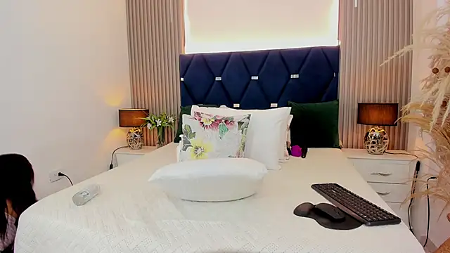 gabytyara2 (F milf) - BOUNCE ASS - DOGGY