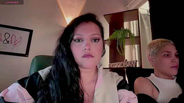 MarcellaGriffin webcam