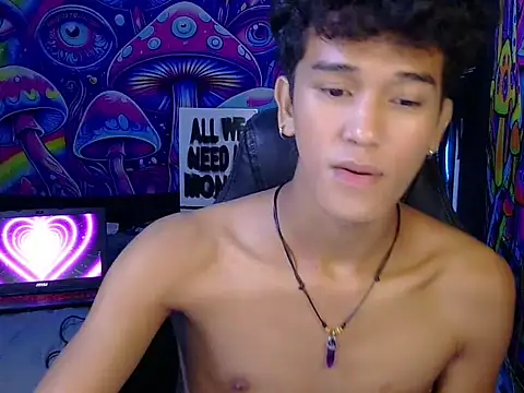 hugekenbigcock webcam