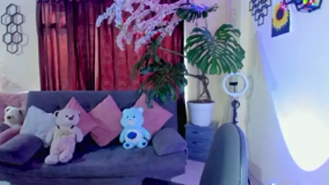 linda_zaam83866 webcam