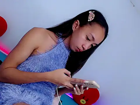 Sweet_kittyxx webcam