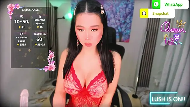 xBigSurpriseLorainex webcam