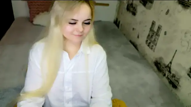 lovely-eyes webcam