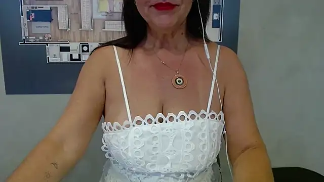 Lindagoddess75 webcam