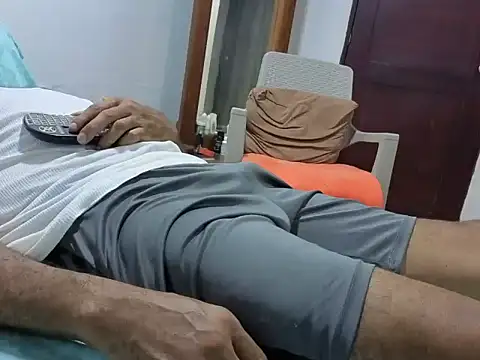 jackbigcock11 webcam
