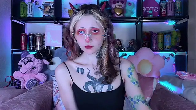 _Devill_Baby webcam