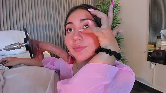 AlissonHarperr webcam