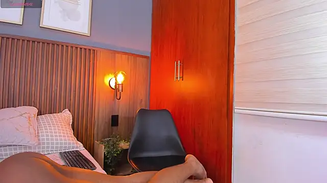 krikrii_milady (M young) - SHOW ASS IN PANTIE