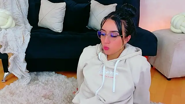 EmmyEvans1 webcam