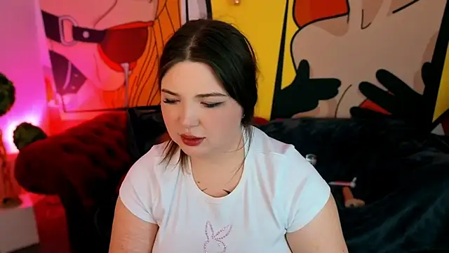RosieMoons busty live cam model